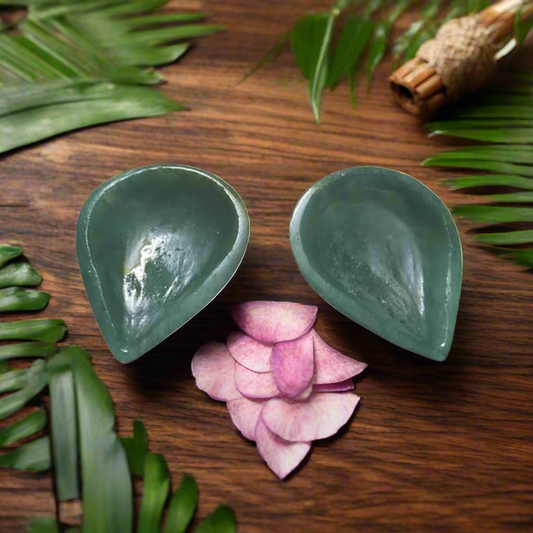 Diwali Special Green Aventurine Diya Set – Natural Crystal Oil Lamps for Prosperity, Healing & Festive Décor – Set of 2/4/6 (Customizable)