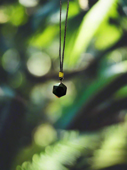 SOULWISE Black Obsidian Pendant Necklace – Grounding & Protective Crystal Jewelry for Men and Women – Ideal for Empaths, Healers, and Spiritual Seekers