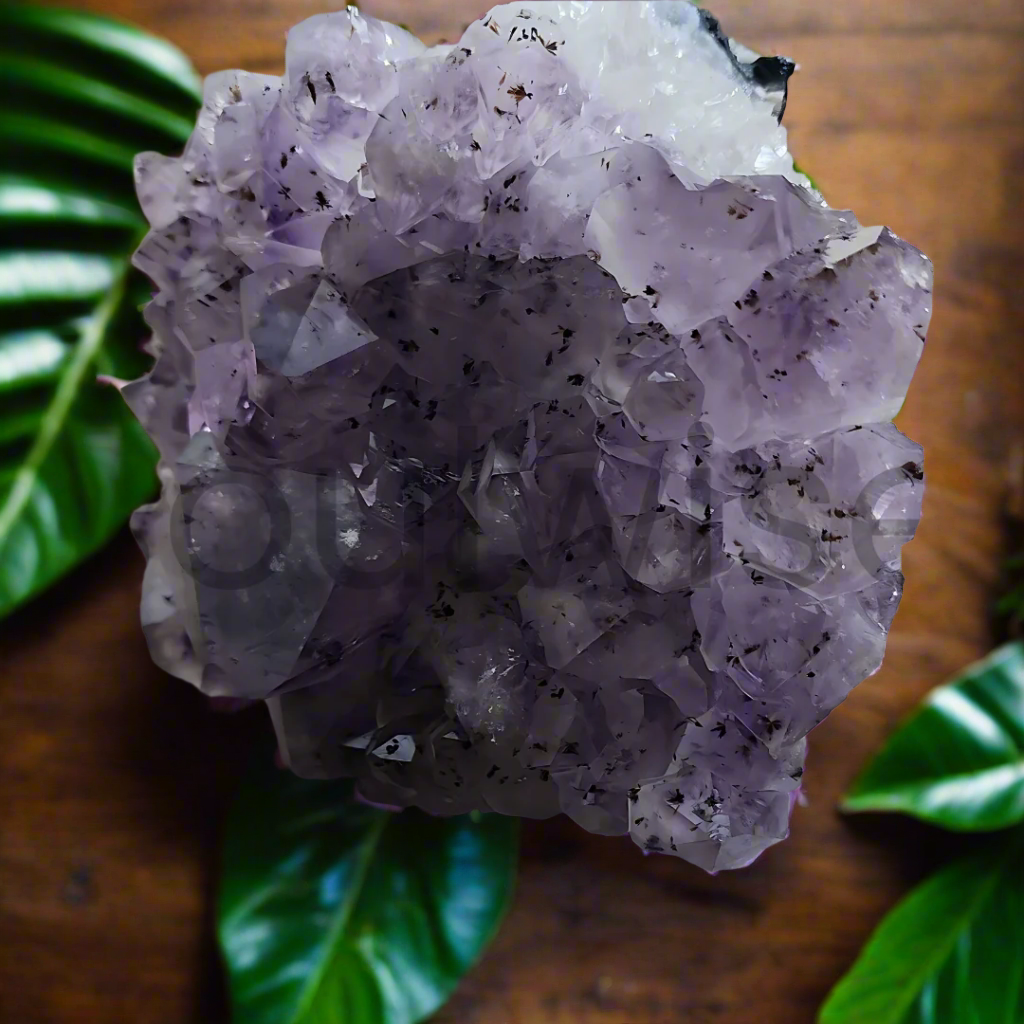 Soulwise Healing Amethyst cluster, Amethyst Geode, self-standing, Healing, protective crystal cluster decor, 1400g (Medium)