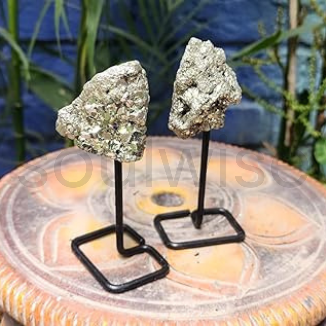 Soulwise Natural Pyrite on Metal Stand – 3" Golden Healing Crystal for Energy Balancing, Motivation & Table Décor