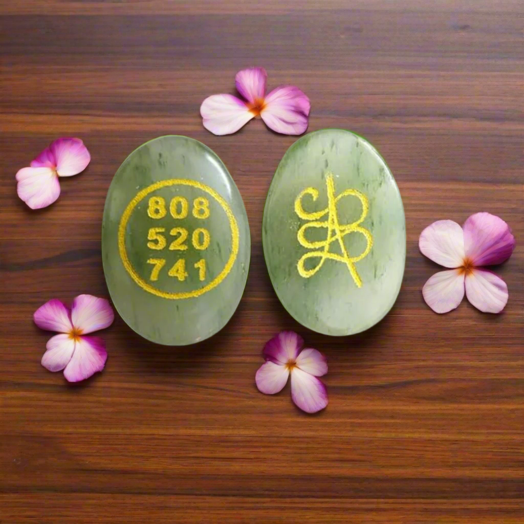Soulwise Green Aventurine Angelic Sign Coin – Natural Crystal Pocket Token for Luck, Protection & Spiritual Guidance