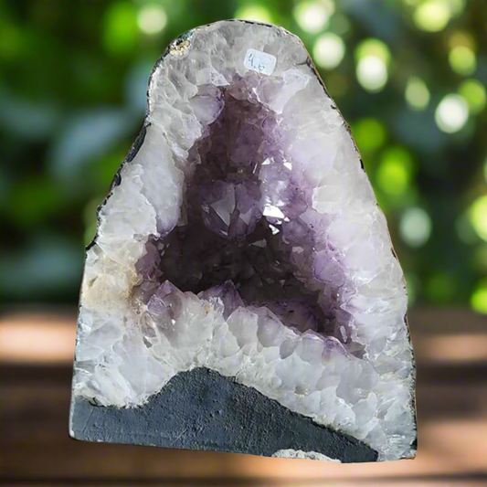 Soulwise Healing Amethyst Geode – 8" Self-Standing Natural Crystal Cluster | 4.6 kg | Protective & Calming Energy | Home Décor & Spiritual Gift