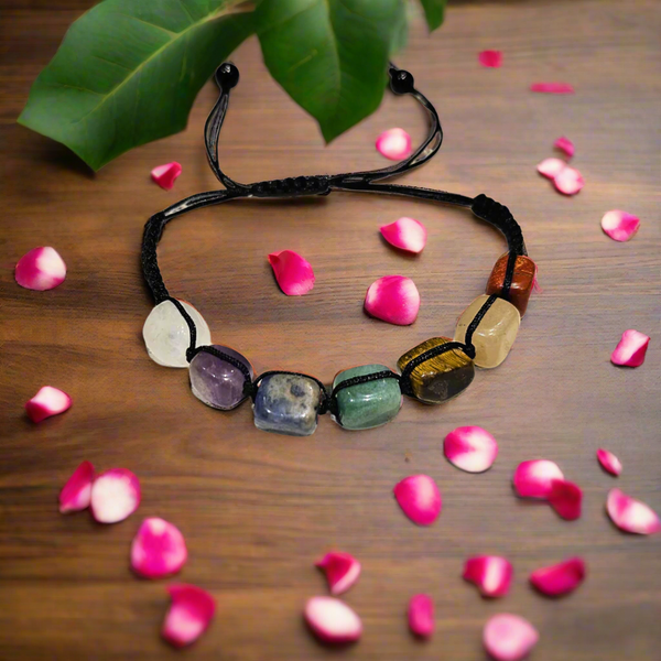 Seven Chakra healing thread bracelet, adjustable, crystals for peace, well-being, emotional balance and mental clarity.
