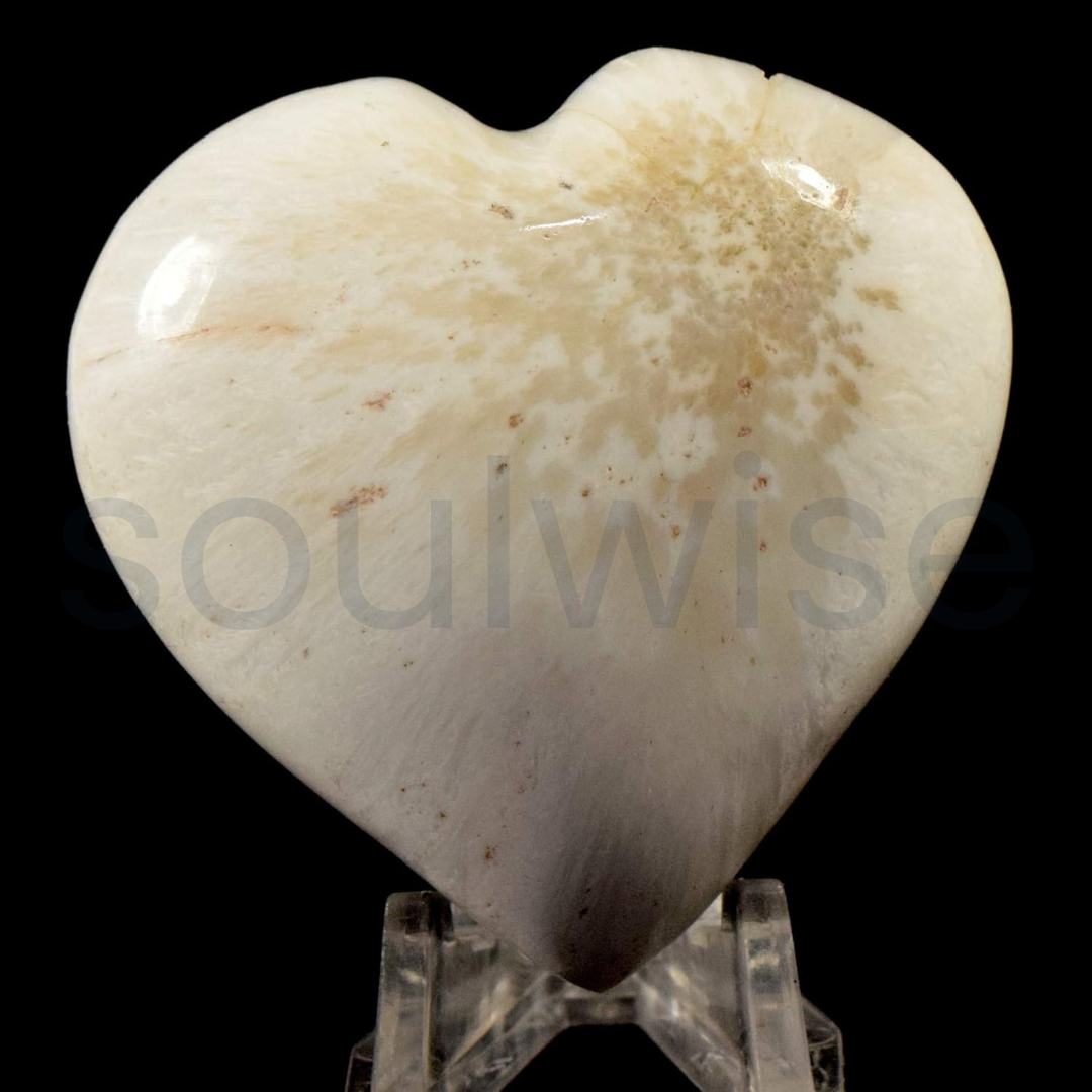 Scolecite Heart Stone Polished Natural Crystal for Calm Meditation Mindfulness Spiritual Home Décor Gift