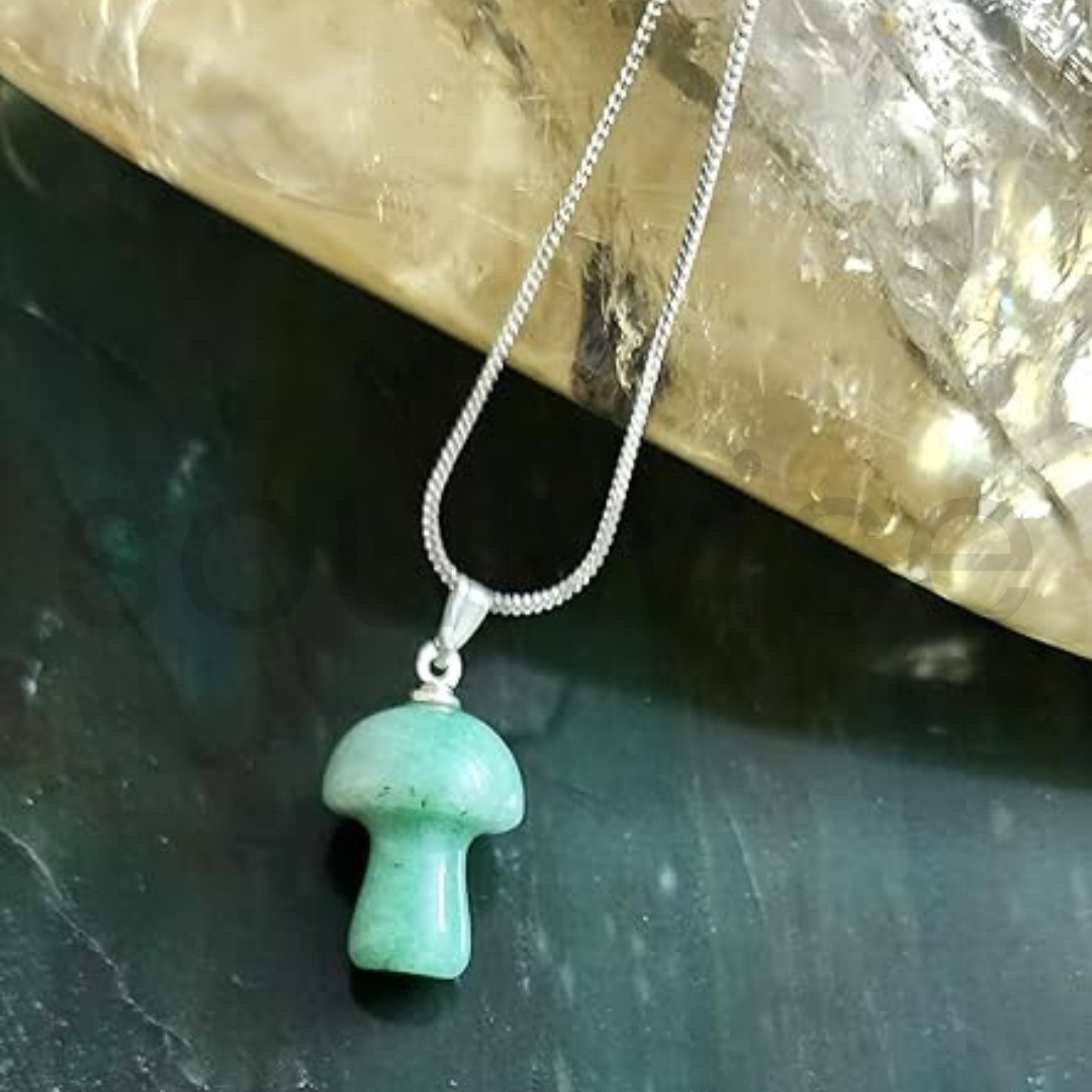 Green Aventurine Mushroom Pendant – Natural Crystal Necklace for Healing, Prosperity, and Positive Energy .