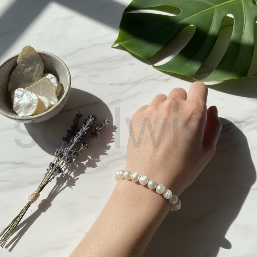 Mother of Pearl Bracelet 8mm – Natural Shell Beads for Calm, Emotional Balance & Harmony | Healing Crystal Jewelry