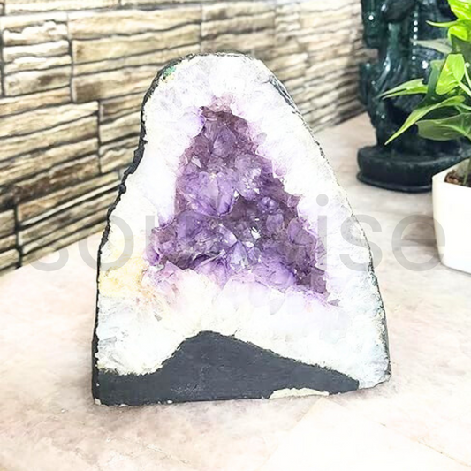 Soulwise Healing Amethyst Geode – 8" Self-Standing Natural Crystal Cluster | 4.6 kg | Protective & Calming Energy | Home Décor & Spiritual Gift