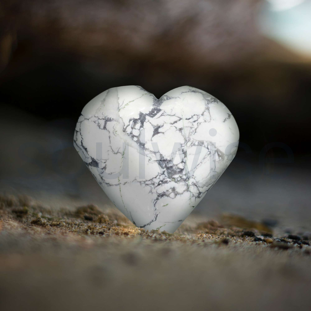 Howlite Heart Shaped Stone, Marble Pattern, Natural Crystal, Decorative Piece