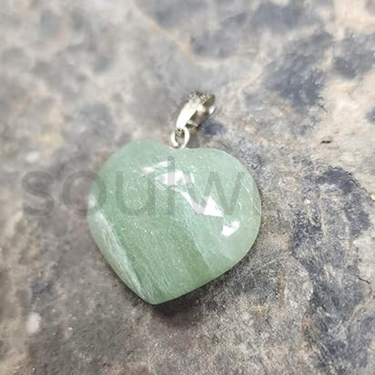 Green Aventurine Heart Pendant – Natural Healing Crystal for Luck, Prosperity & Emotional Balance (Chain Not Included, Unisex)