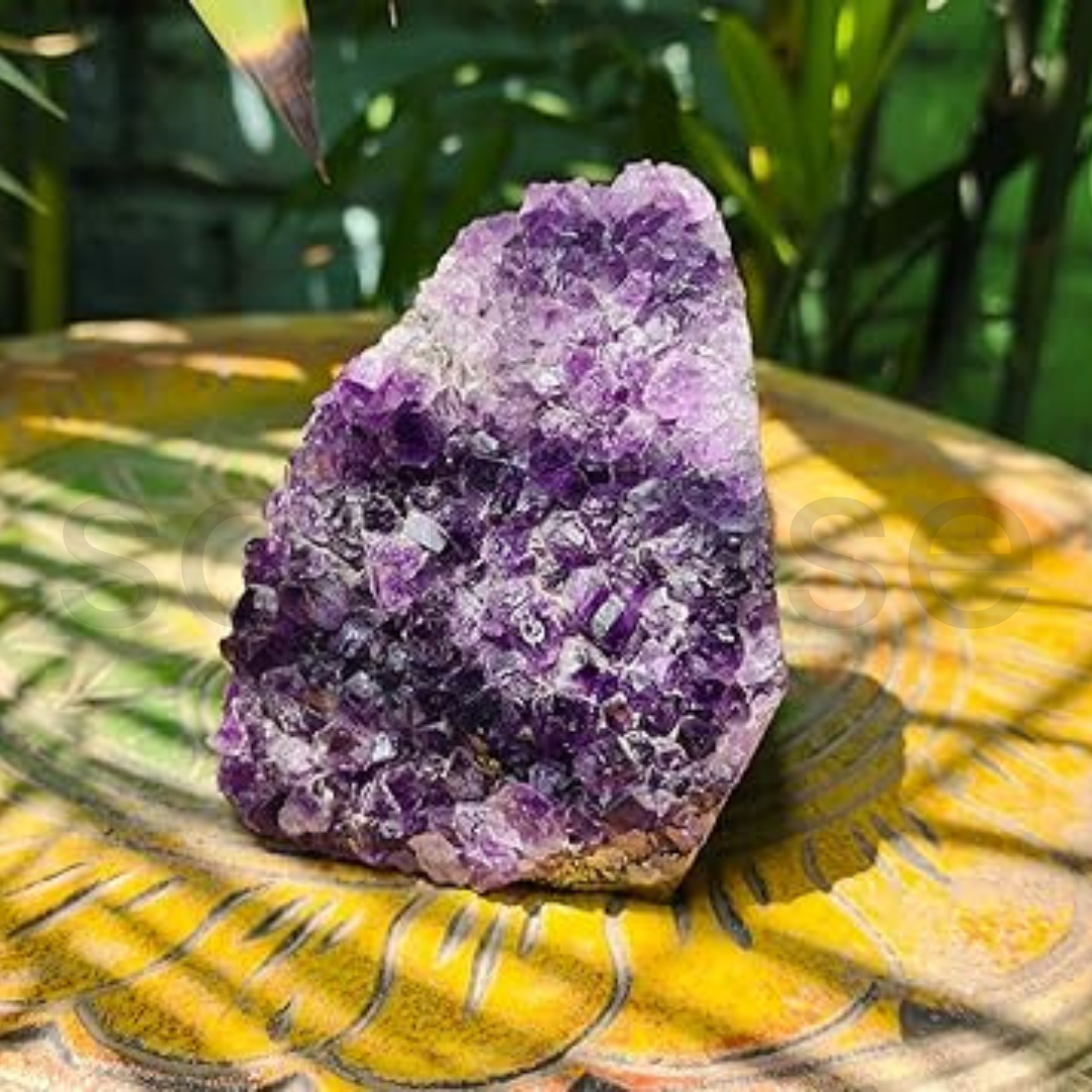 Natural Amethyst Quartz Gemstone Cluster – 10 cm, 700g | Healing Crystal for Protection, Meditation & Home Décor | Raw Energy Stone Gift