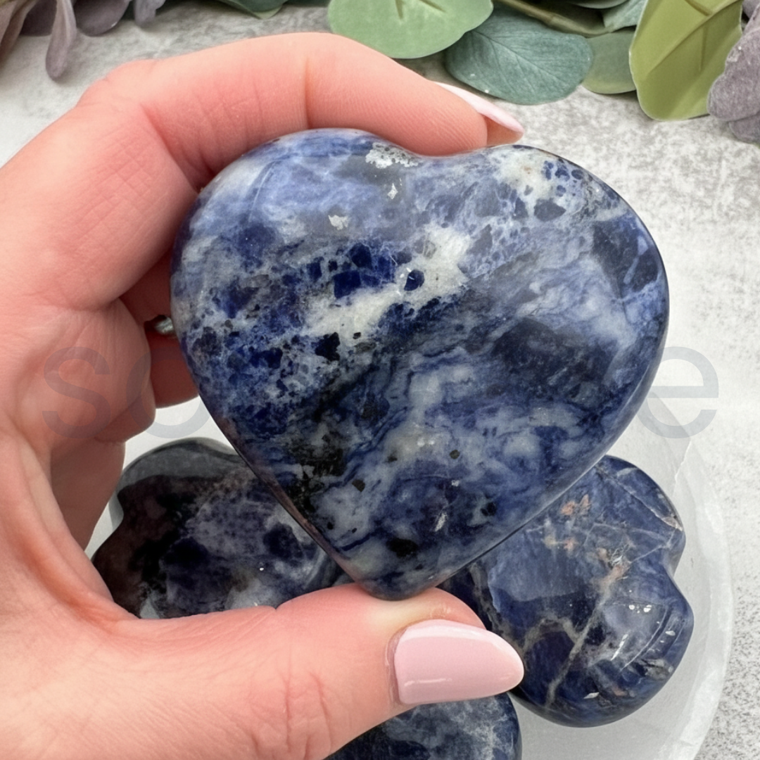 Sodalite Heart Stone Polished Natural Crystal for Meditation Calm Energy Emotional Balance Spiritual Home Décor Gift