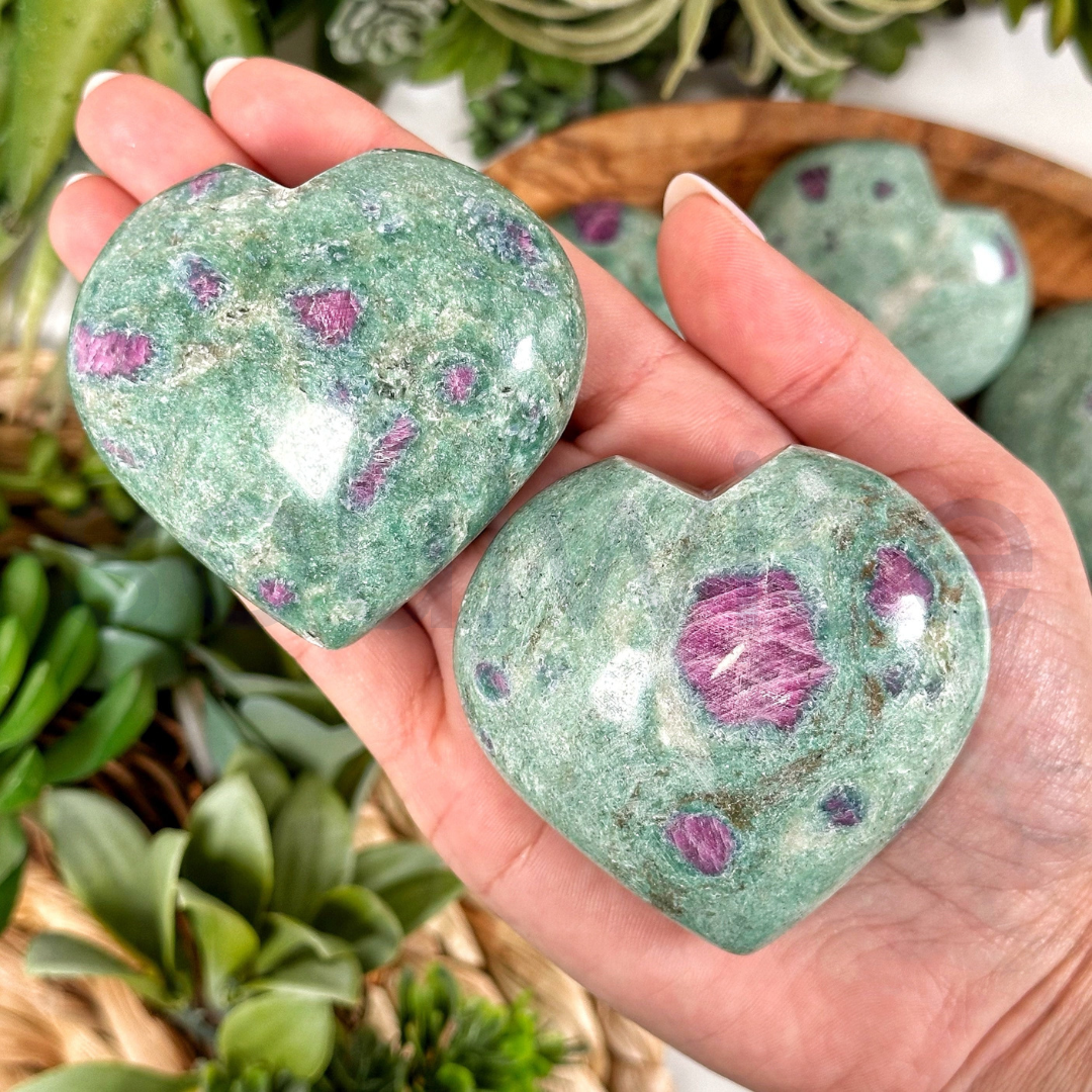 Ruby Fuchsite Healing Crystal Heart-Shape Decor for Love and Relationships, Balance, and Harmony, Valentine Gift Housewarming (Ruby Fuchsite)