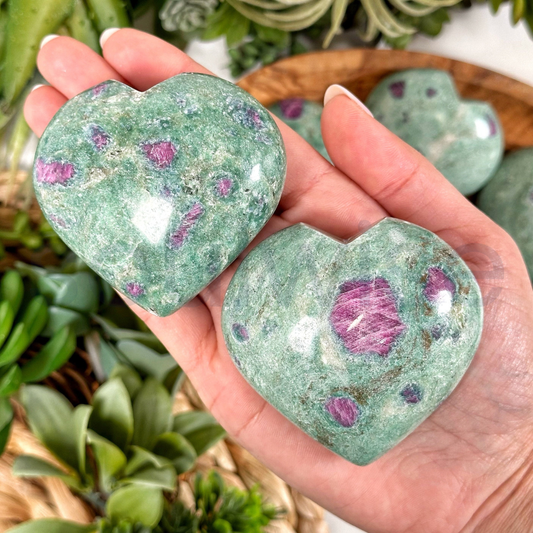 Ruby Fuchsite Healing Crystal Heart-Shape Decor for Love and Relationships, Balance, and Harmony, Valentine Gift Housewarming (Ruby Fuchsite)