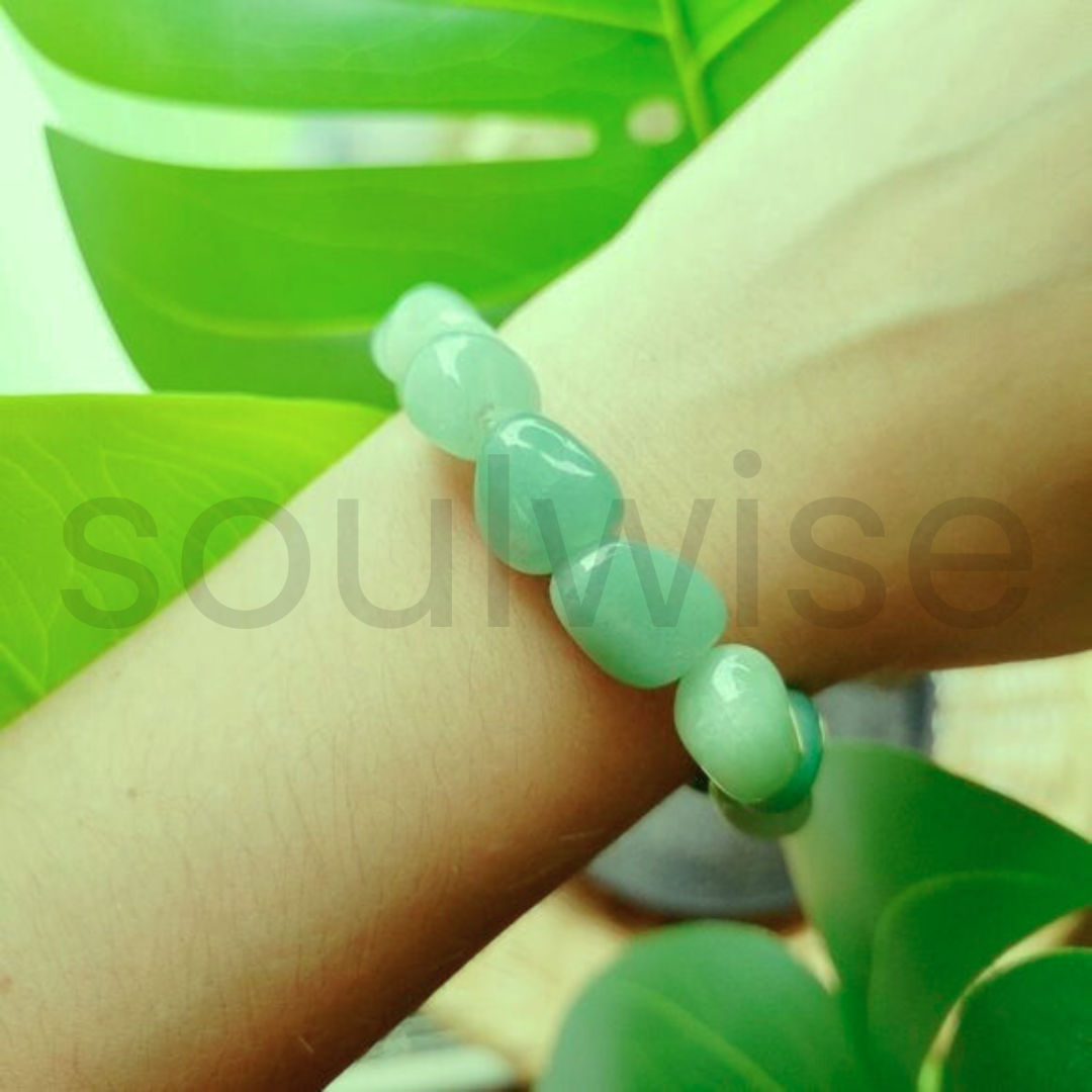 Soulwise Green Aventurine tumble bracelet for good relationships, happiness, health, and wealth, healing Crystal for Peace, Chakra Healing, and balancing.