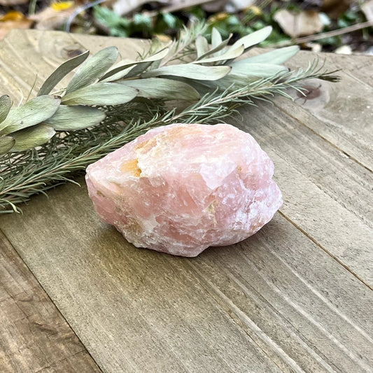 Soulwise Rose Quartz Natural Crystal Healing/Rough Raw Stone, Reiki Stones Healing, Aura cleaning, enhance Positive energy.